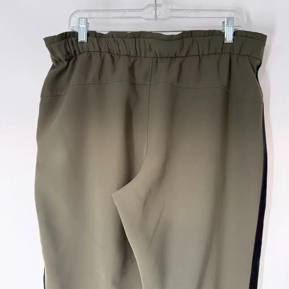 Lululemon On The Fly Jogger Velvet Trim Womens 12 Olive Travel Woven W5CMTS